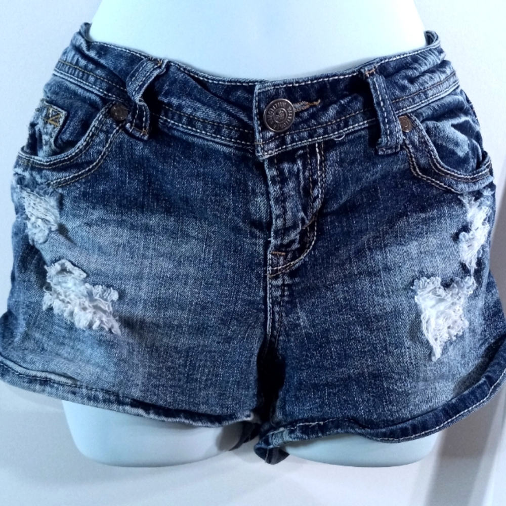 - WALLFLOWER – SHORTS - DISTRESSED